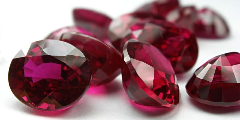 solid ruby ​​colloid