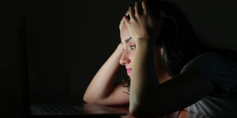 risks and dangers of social networks emotional depression