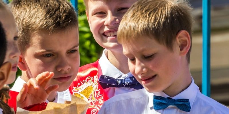 Three children express their subjective feelings through their expressions.